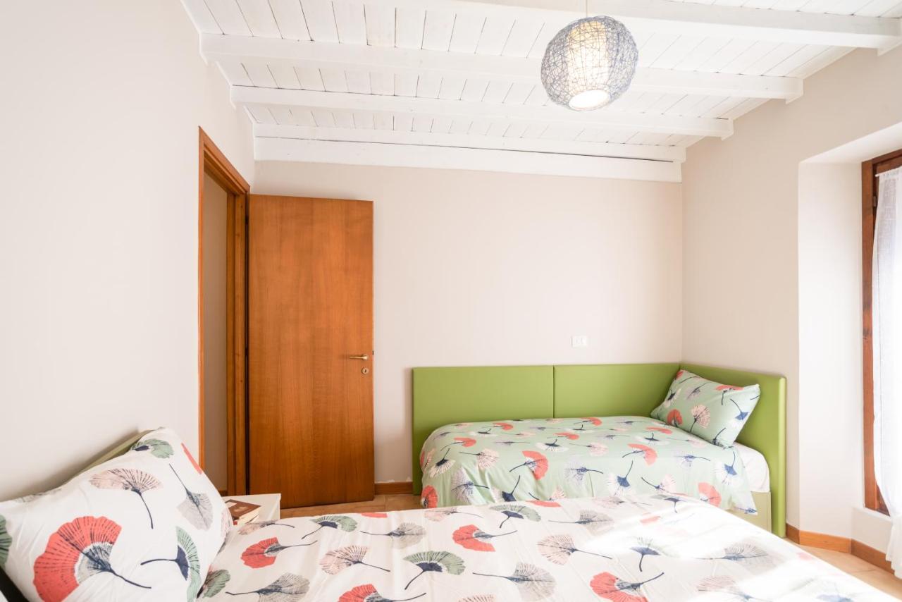 Le Tre Ninfee Di Pusiano! Free Parking Apartment Екстериор снимка